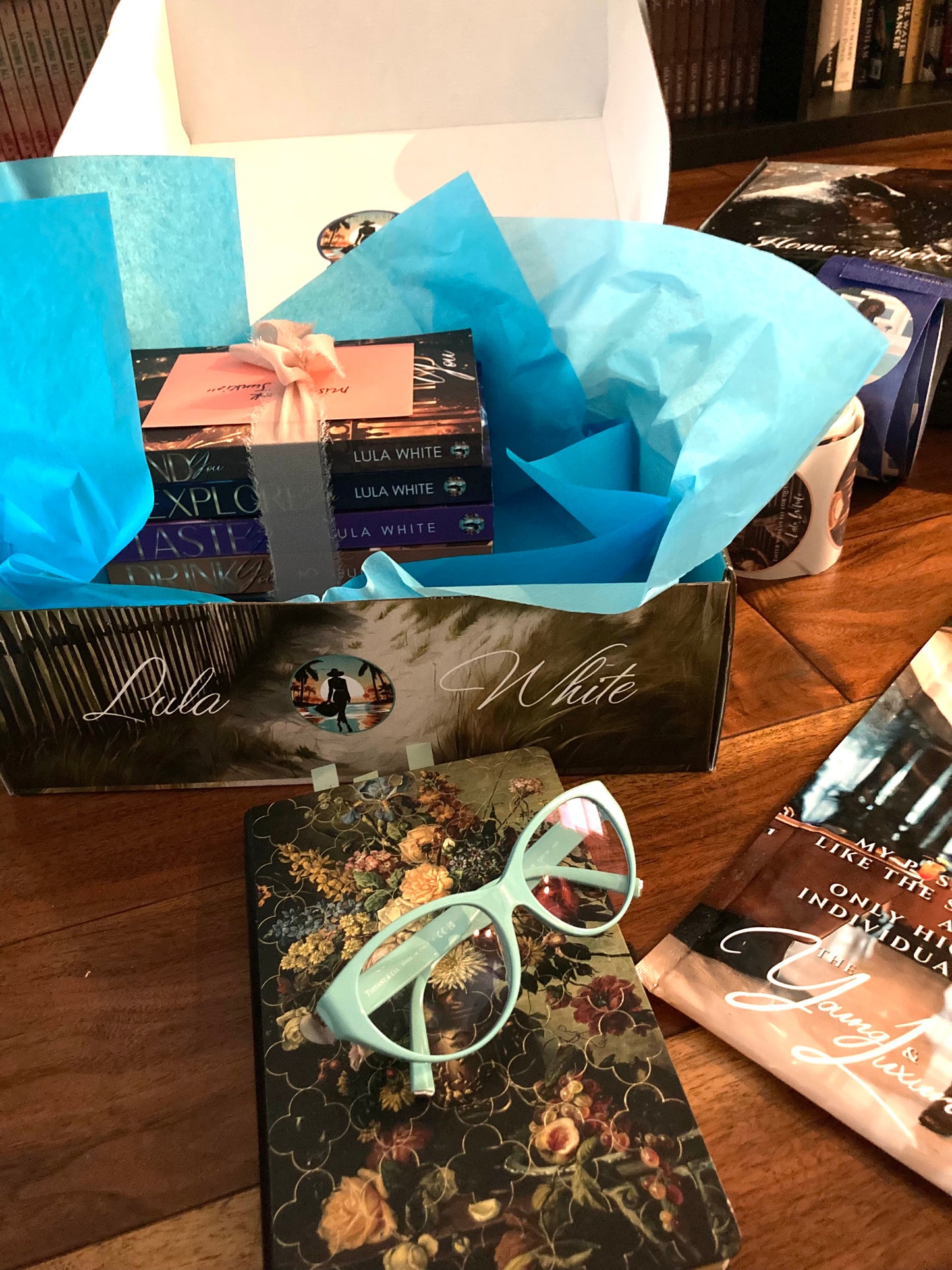 Explore Men of the Hamptons Paperback Bundle